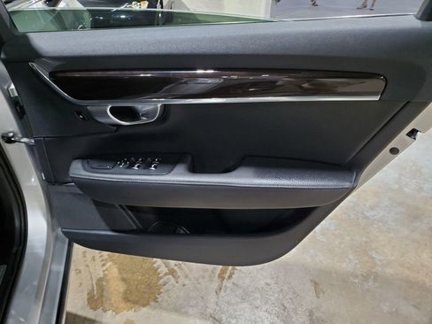 Used 2018 Volvo S90 T5 Momentum w/ Convenience Package AWD/4WD image 23