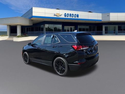 Used 2024 Chevrolet Equinox LS w/ LS Convenience Package FWD image 3