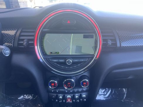 Used 2016 MINI Cooper S image 15