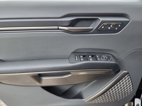 New 2026 Kia EV9 Wind image 11