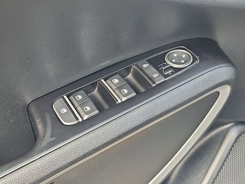 Used 2022 Kia Soul LX w/ Technology Package FWD image 11
