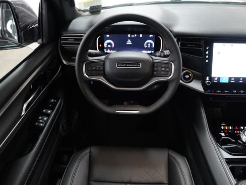 New 2026 Jeep Grand Wagoneer 4WD w/ Premium Group I image 16