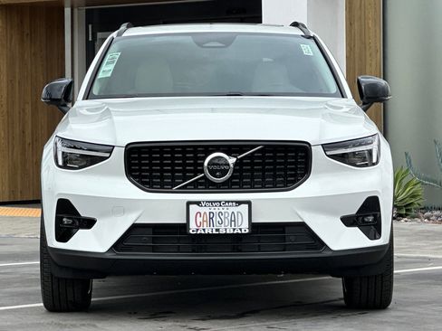 New 2026 Volvo XC40 B5 Plus w/ Protection Package Premier AWD/4WD image 3
