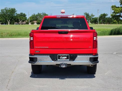 Used 2025 Chevrolet Silverado 1500 LT image 6