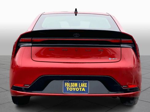 New 2026 Toyota Prius XLE image 4