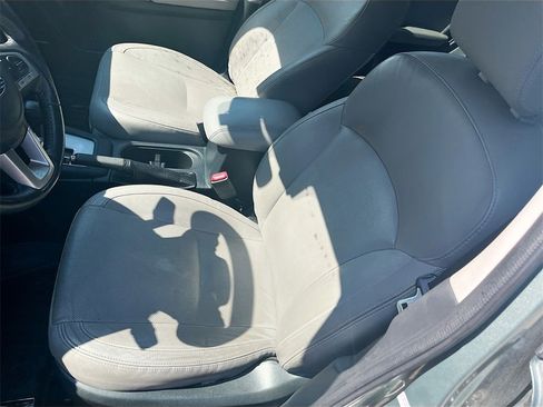 Used 2018 Subaru Forester 2.5i Limited image 18