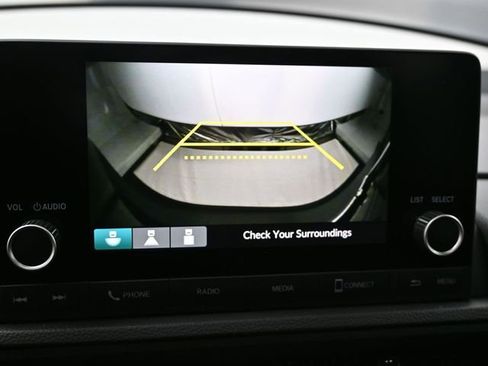 Used 2025 Honda CR-V LX image 20