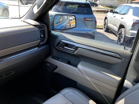 Certified 2023 Chevrolet Silverado 1500 ZR2 w/ Technology Package image 13