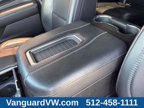 Used 2022 GMC Yukon XL Denali AWD/4WD image 20