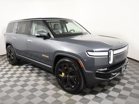 Used 2024 Rivian R1S Adventure AWD/4WD image 8