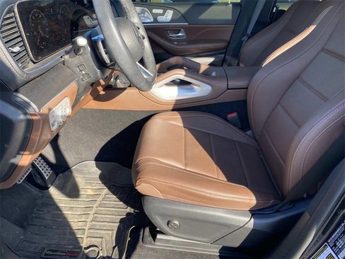 Used 2024 Mercedes-Benz GLS 450 4MATIC image 24