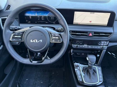 Used 2024 Kia Seltos SX w/ SX Sunroof Package AWD/4WD image 14