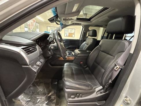 Used 2015 Chevrolet Suburban LTZ image 18