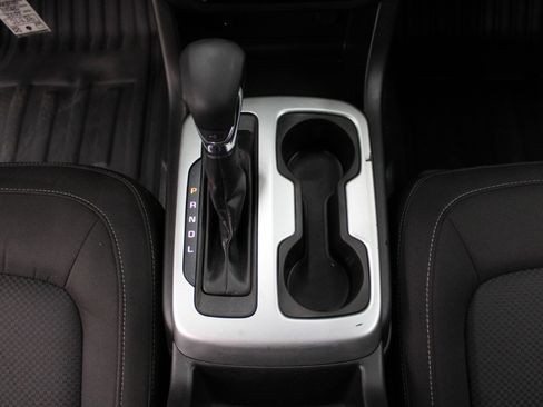Used 2022 Chevrolet Colorado LT w/ Fleet Safety Package RWD image 25