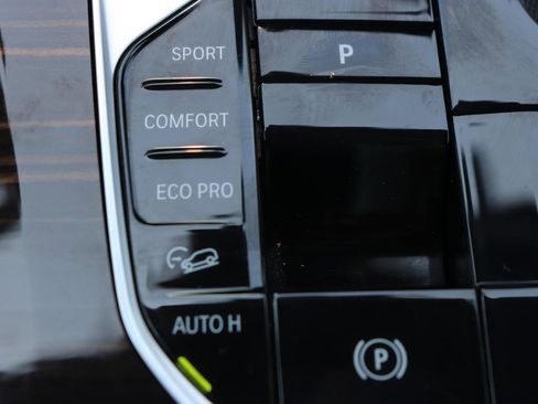 Used 2026 BMW X5 xDrive40i AWD/4WD image 46