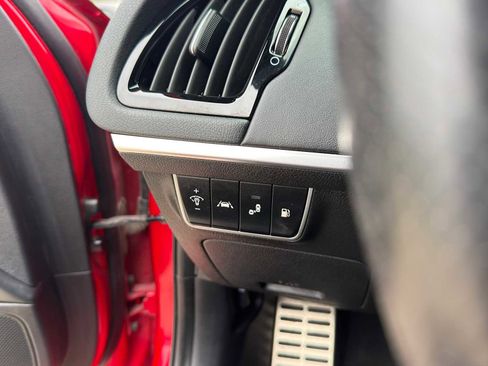 Used 2020 Kia Stinger GT1 image 19