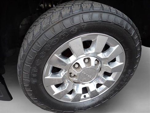 Used 2019 GMC Sierra 2500 Denali w/ Duramax Plus Package AWD/4WD image 7