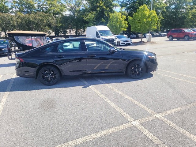 Certified 2025 Honda Accord SE image 7