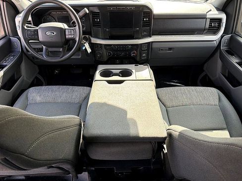 Used 2023 Ford F250 XLT w/ FX4 Off-Road Package image 8