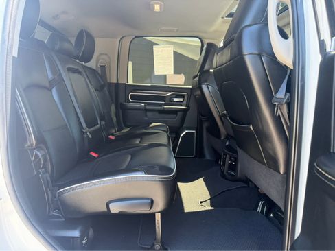 Used 2024 RAM 2500 Laramie AWD/4WD image 17