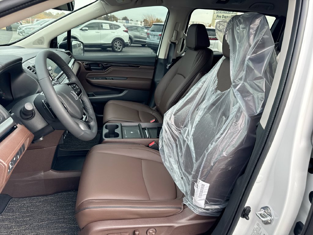 New 2027 Honda Odyssey Touring image 11