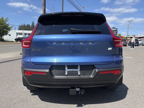 Used 2021 Volvo XC40 P8 Recharge w/ Advanced Package AWD/4WD image 6