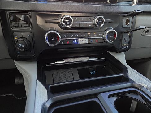 Used 2024 Ford F250 Limited w/ FX4 Off-Road Package AWD/4WD image 17