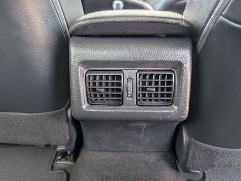 Used 2020 Toyota Camry XLE w/ Preferred Accessory Package image 7