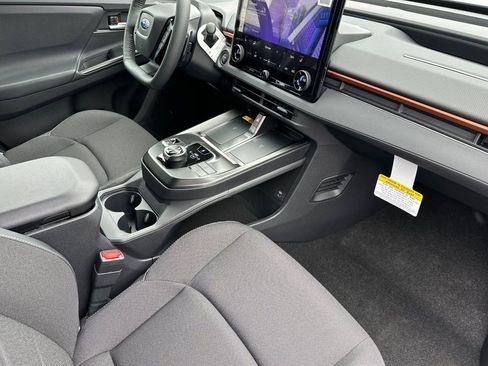 New 2026 Subaru Uncharted Premium image 18