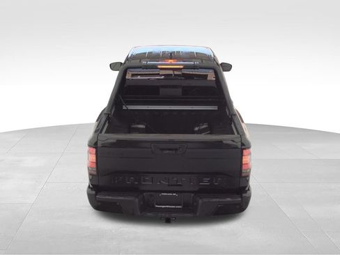 Used 2024 Nissan Frontier SV w/ Hardbody Edition AWD/4WD image 7