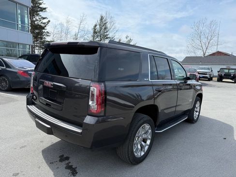 Used 2017 GMC Yukon SLE w/ SLE Value Package image 6