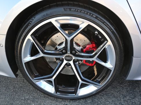 Used 2024 Audi RS 7 Performance image 20