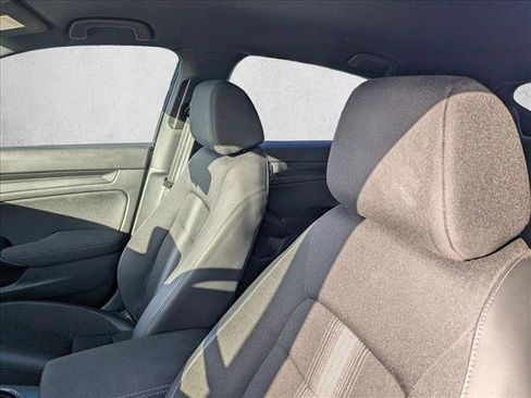 Used 2025 Honda Civic Sport image 14