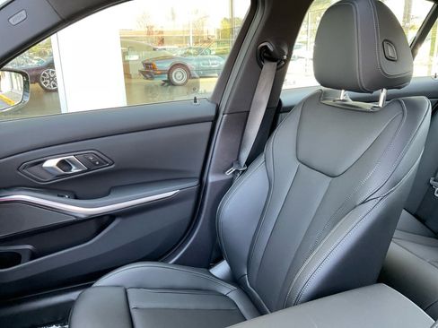 New 2026 BMW 330i Sedan w/ M Sport Package image 28