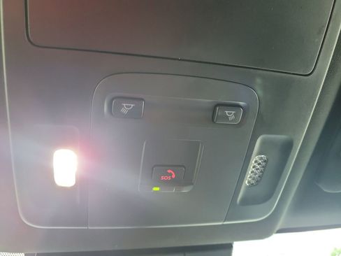 Used 2025 Toyota Camry SE FWD image 34