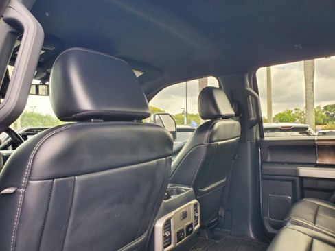 Certified 2022 Ford F250 Lariat w/ Lariat Ultimate Package image 29