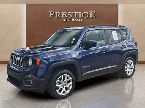 Used 2017 Jeep Renegade Latitude AWD/4WD image 24