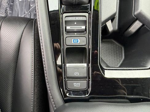 Used 2023 Honda Accord Touring image 25