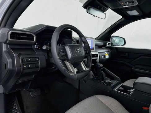 New 2026 Toyota 4Runner SR5 AWD/4WD image 13