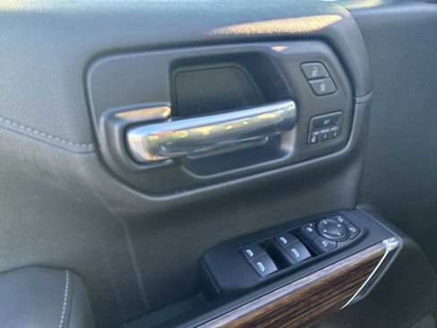 Certified 2022 Chevrolet Silverado 1500 High Country w/ Technology Package image 24