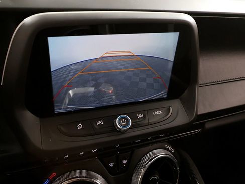 Used 2017 Chevrolet Camaro SS image 33