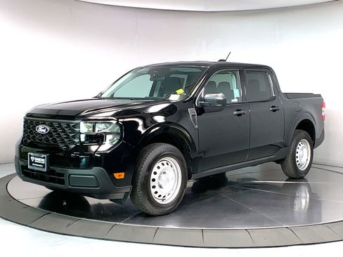 New 2025 Ford Maverick XL image 1