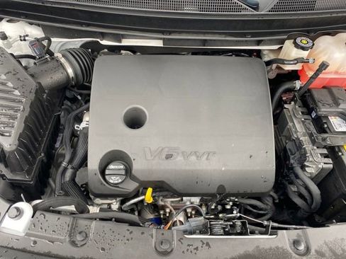 Certified 2023 Chevrolet Traverse RS w/ LPO, Floor Liner Package image 24