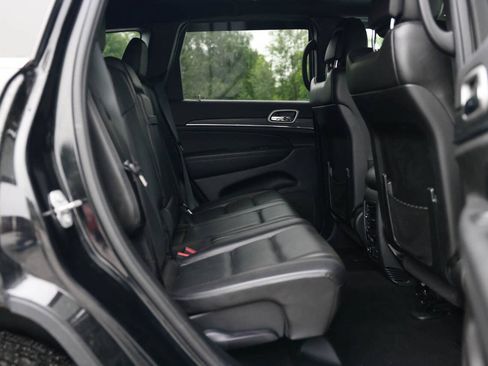 Used 2020 Jeep Grand Cherokee Limited w/ Luxury Group II AWD/4WD image 12