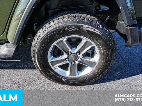 Used 2022 Jeep Wrangler Unlimited Sahara w/ Dual Top Group image 17