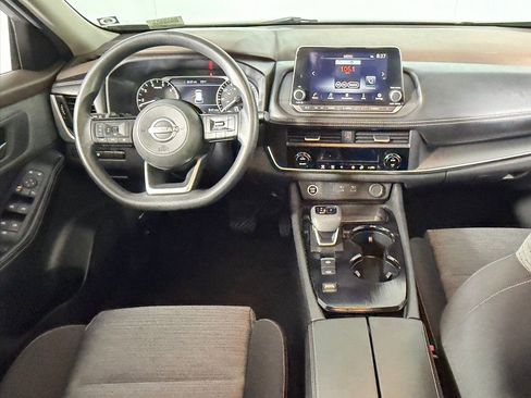 Used 2023 Nissan Rogue SV image 12