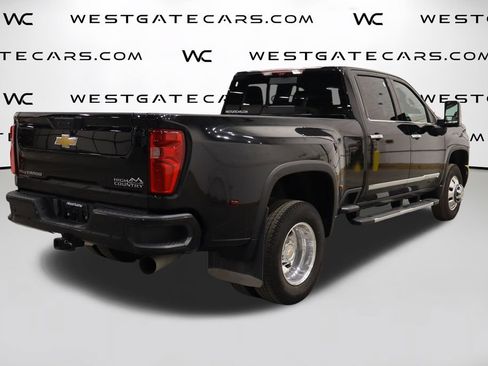 Used 2024 Chevrolet Silverado 3500 High Country w/ High Country Premium Package AWD/4WD image 43