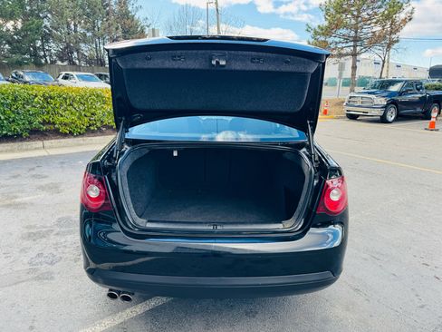 Used 2010 Volkswagen Jetta SE image 19