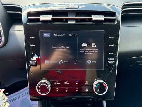 Used 2023 Hyundai Tucson SE FWD image 19