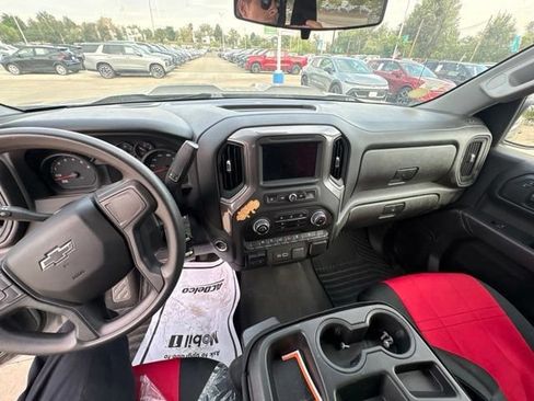 Used 2024 Chevrolet Silverado 1500 Custom Trail Boss AWD/4WD image 11